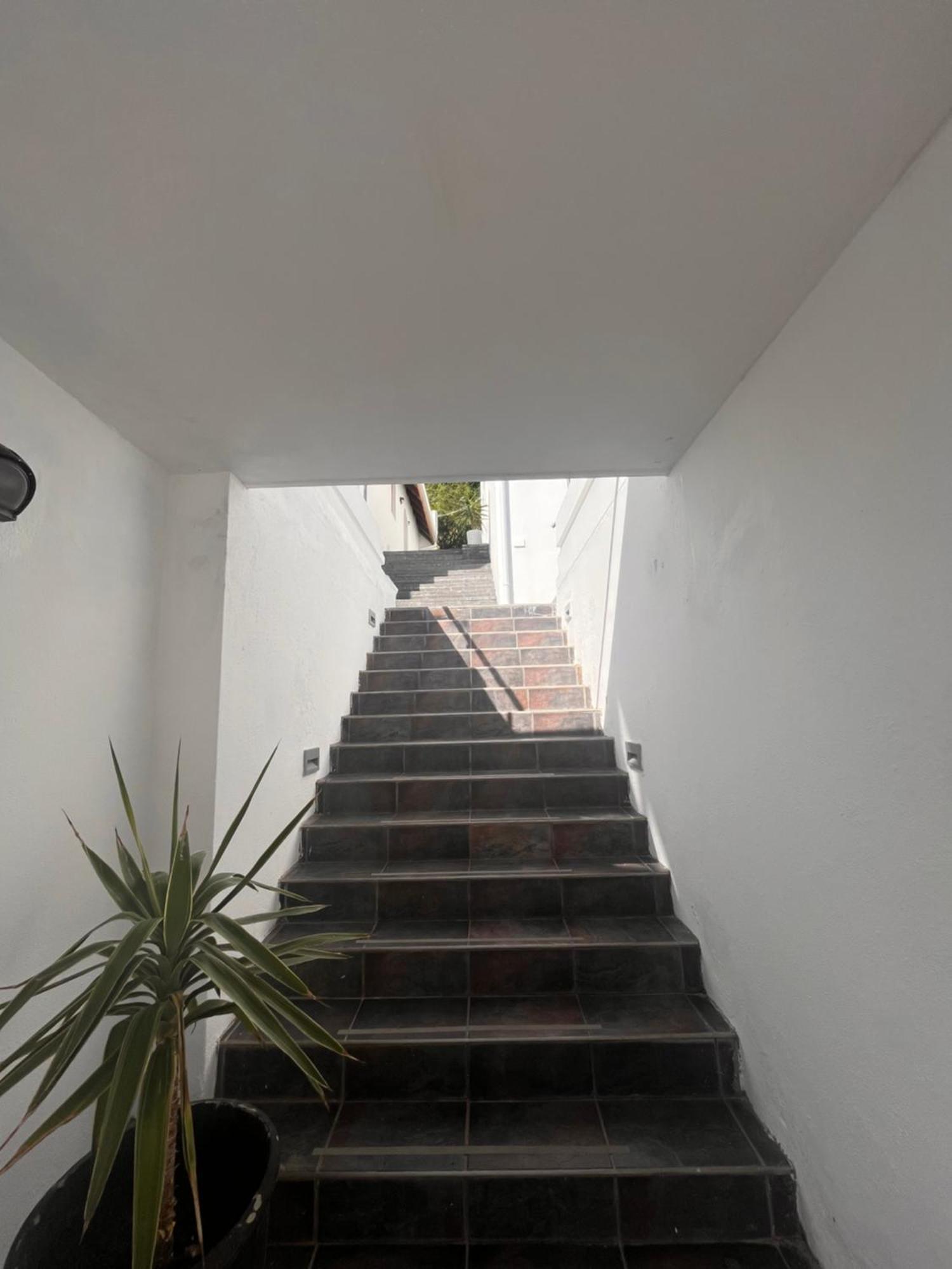Cozy Camps Bay House With Mountain And Sea View Villa Cape Town Bagian luar foto