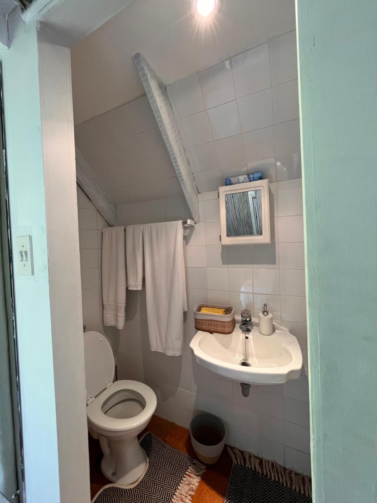 Cozy Camps Bay House With Mountain And Sea View Villa Cape Town Bagian luar foto